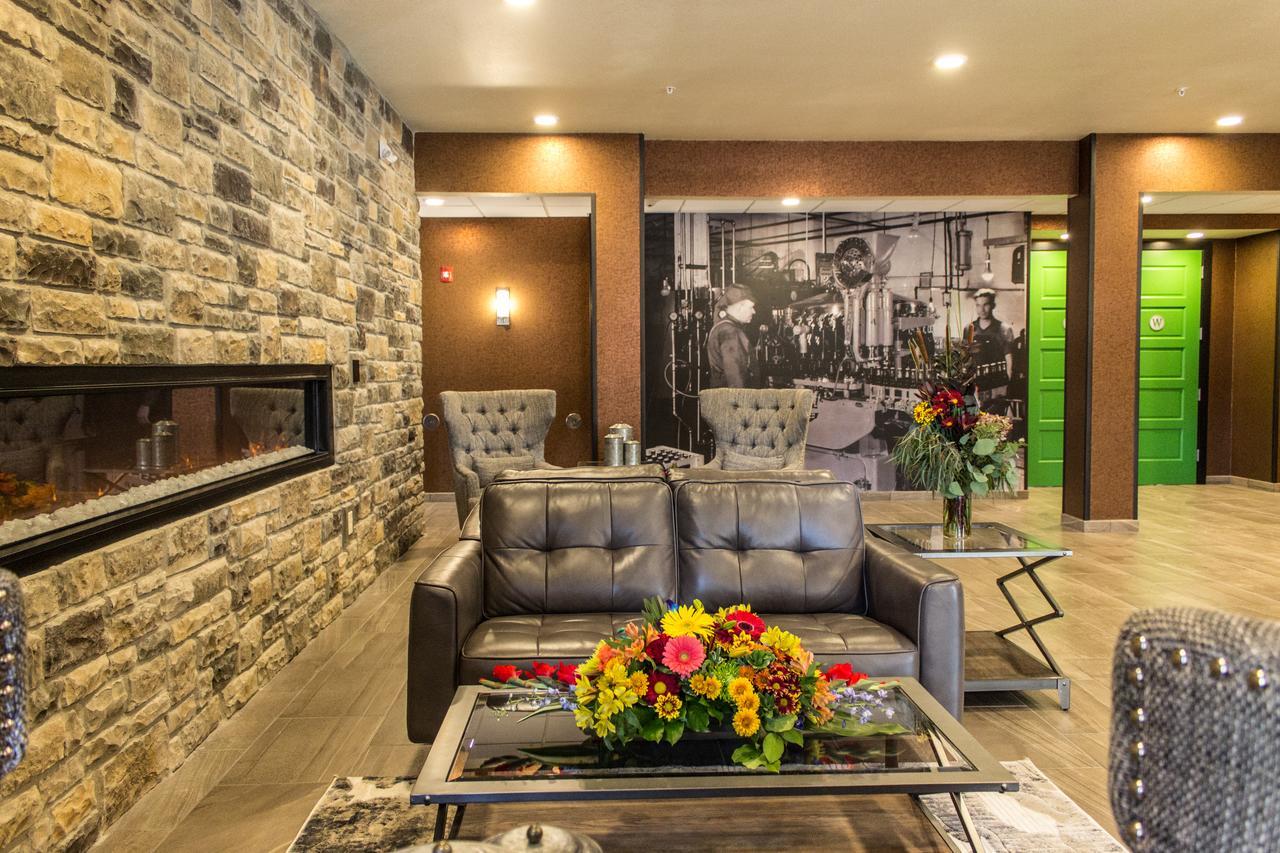 Cobblestone Hotel & Suites - Stevens Point Ngoại thất bức ảnh